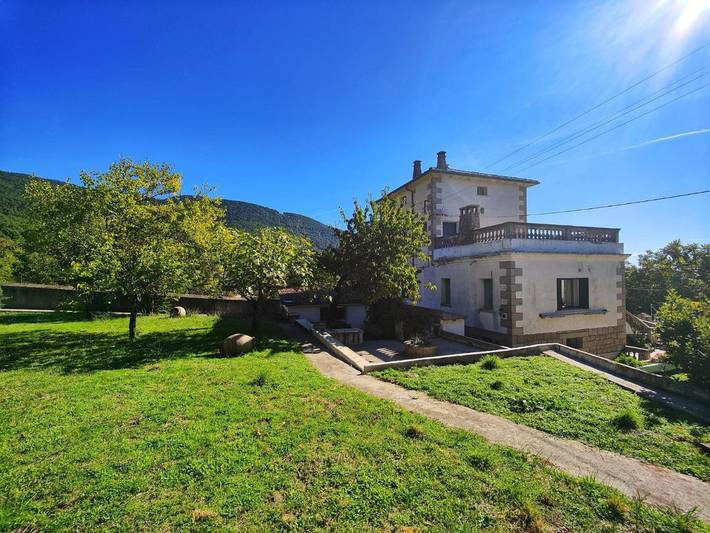 Casa rural para 23 personas, con jardín y terraza - 1
