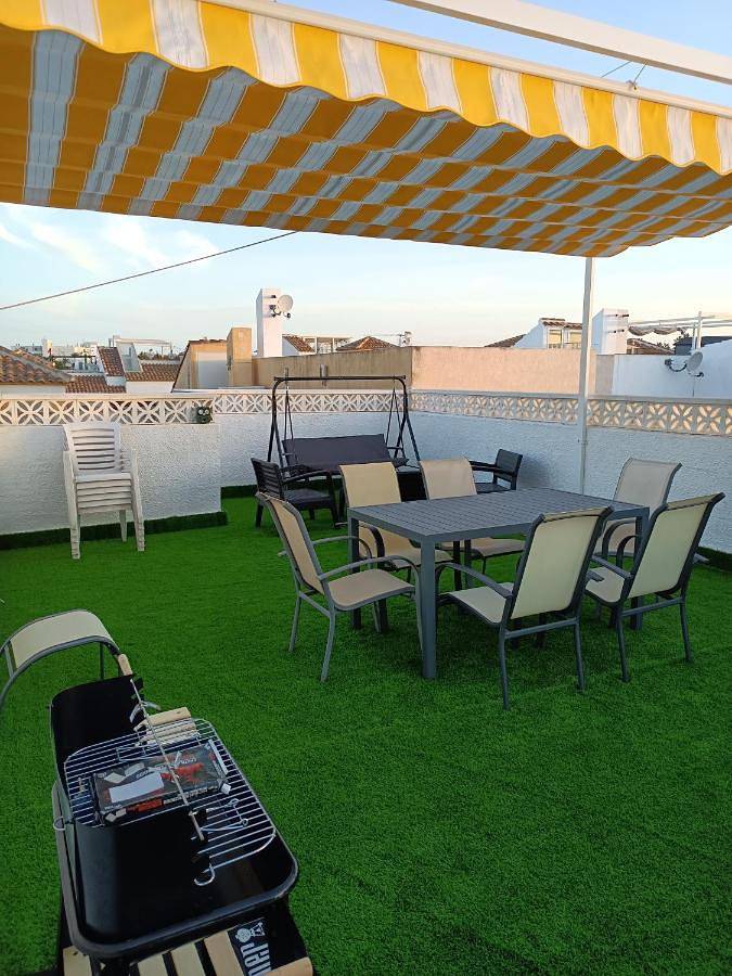 Casa de férias para 5 pessoas, com piscina e jardim e ainda vista and piscina infantil em Monte Faro