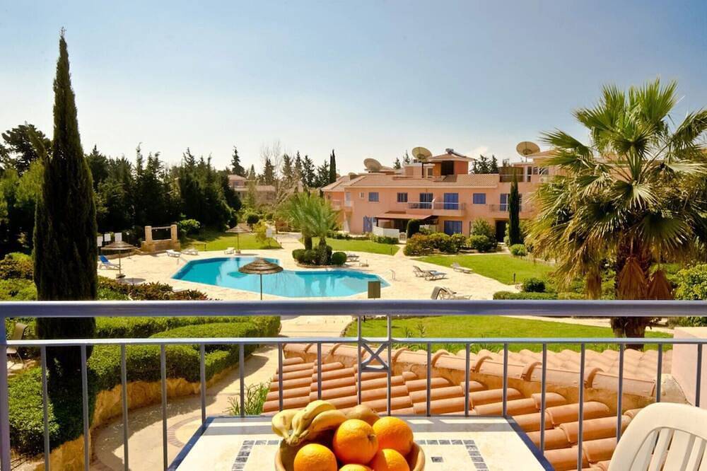 Entire apartment, Award-winning 3-bed apartment near beach and all facilities in Paphos, South Cyprus