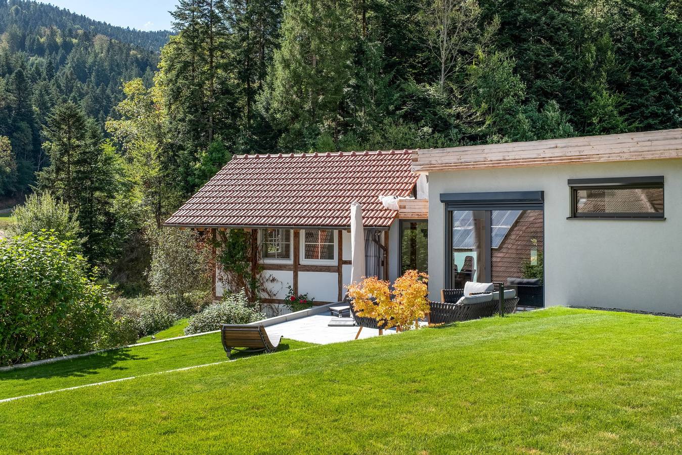 Holiday Home 'Bienenhäusle' with Private Terrace and Garden in Gutach (Schwarzwaldbahn), Central Black Forest
