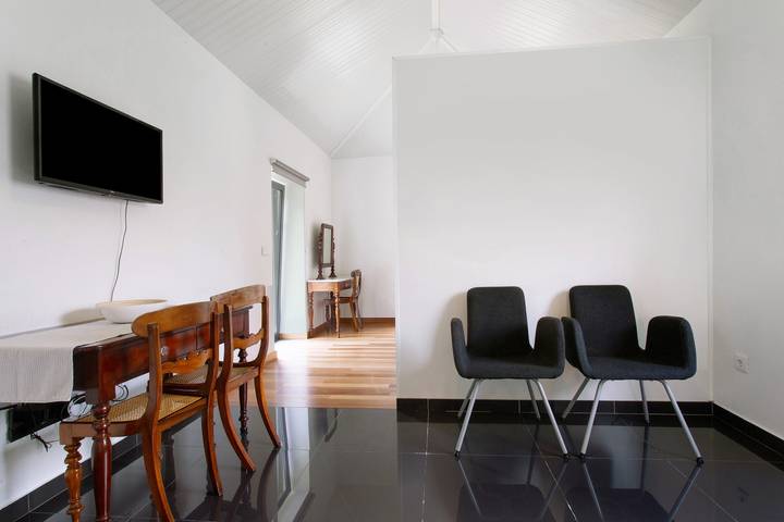 Holiday Home 'Casa Da Vicencia' with Mountain View, Shared Garden and Wi-Fi in São Vicente (Madeira), Madeira