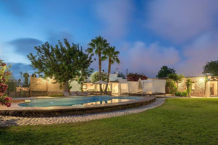 Gîte pour 8 personnes, avec Terrasse et Jardin dans Ibiza