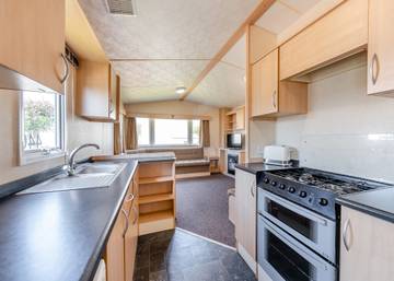 Caravan for 6 People in West Sussex, Sussex, Photo 4