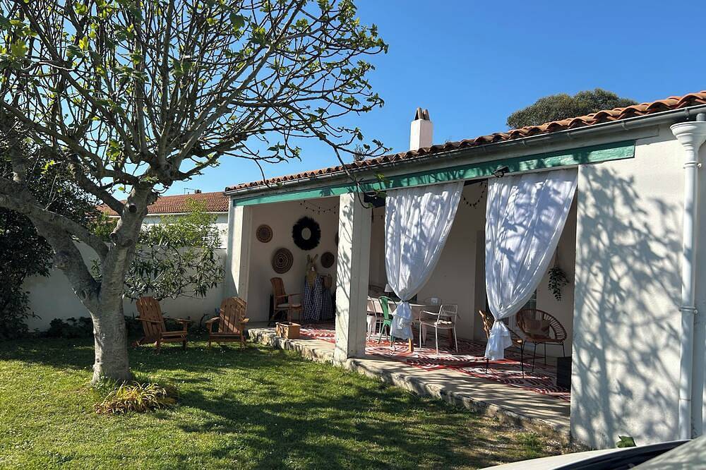 Maison Familiale et Chaleureuse aux Portes en Ré in Les Portes-en-Ré, Isla de Ré
