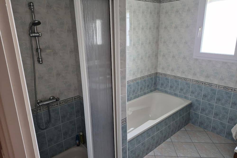 House near the sea in Beauvoir-sur-Mer, Vandea