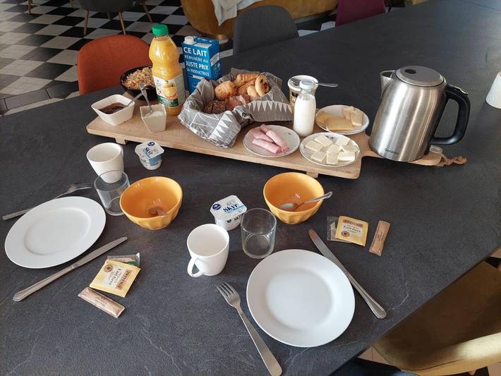 Chambre d’hôte pour 2 personnes, avec piscine ainsi que vue et jardin, animaux acceptés en Indre-et-Loire - 2