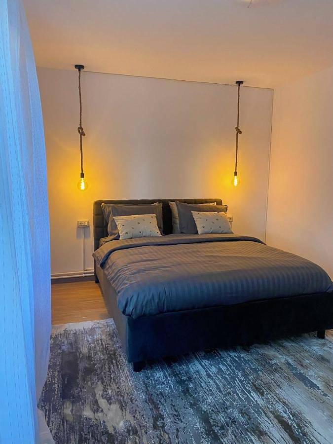 Appartement entier, Apartment with Balcony in Brașov, Carpates