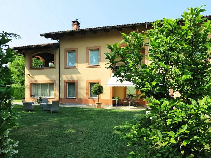 Villa per 5 persone, con piscina e giardino in Piemonte