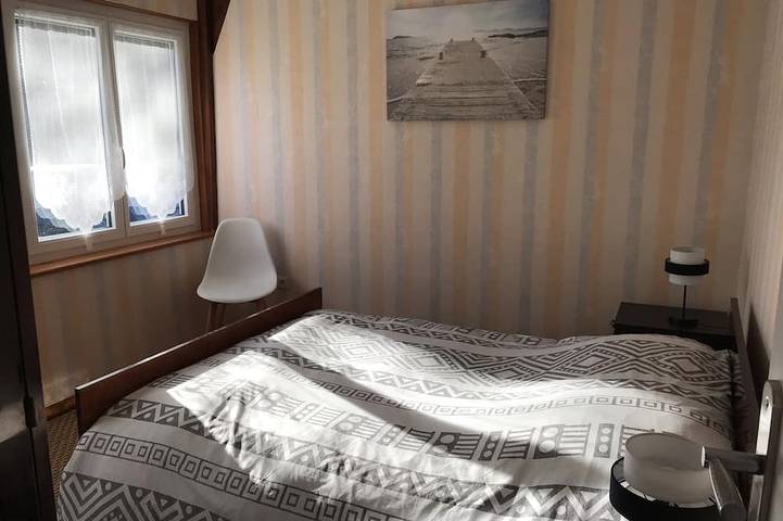 Location de vacances pour 5 personnes, avec terrasse, animaux acceptés à Saint-Martial-de-Nabirat - 2