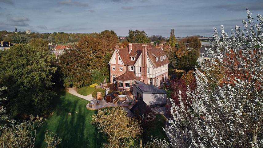 Location de vacances pour 4 personnes, avec Terrasse et Jacuzzi ainsi que Jardin et Sauna à Socx