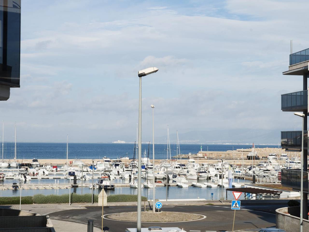 Ganze Wohnung, Spektakuläre Wohnung mit Pool und Parkplatz in L'Escala in l'Escala, Oberampurien