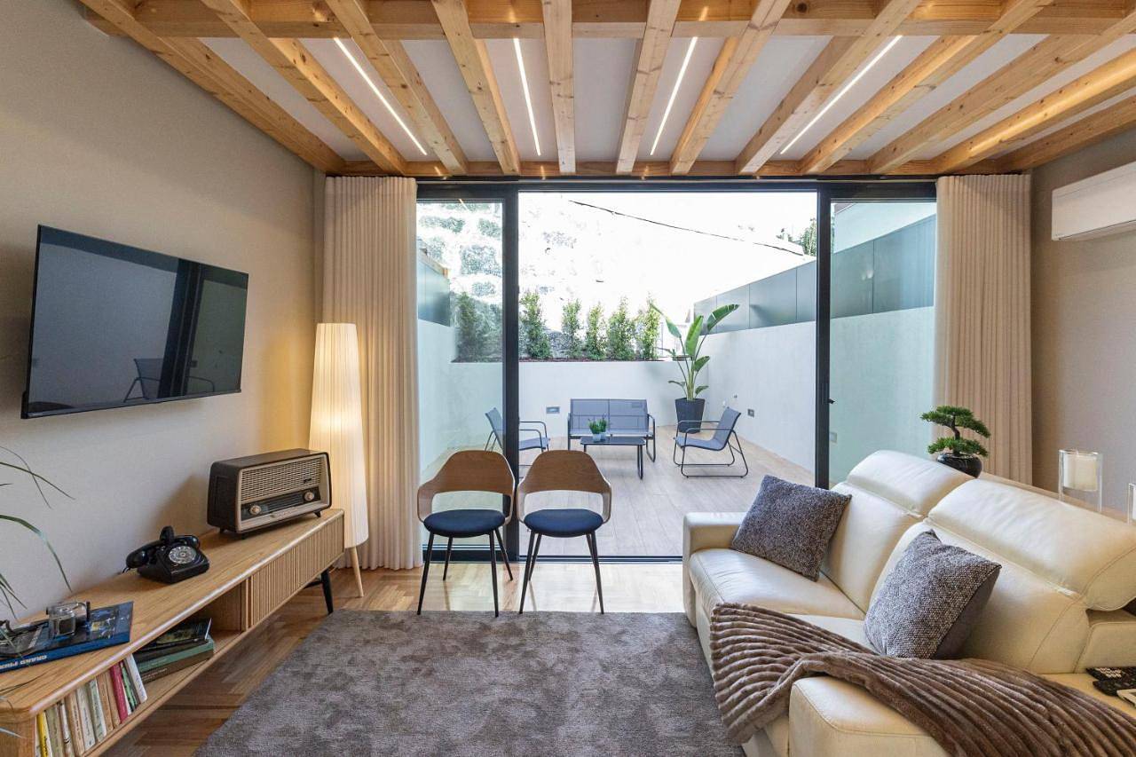 Two-Bedroom Villa in Massarelos, Πόρτο
