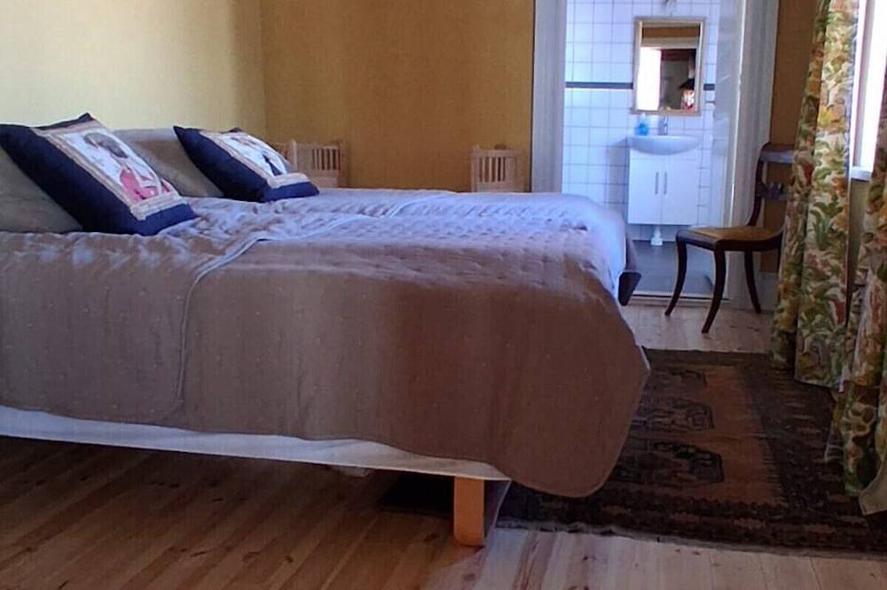 Grosses und schönes Ferienhaus auf dem Lande bei Helsingborg in Helsingborg, Skane