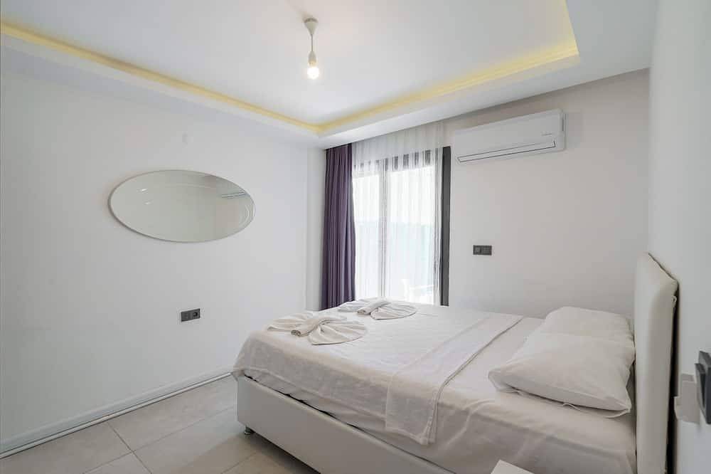 4-Bedroom Villa with Private Swimming Pool, Located at Ladies Beach Area in Kusadasi, Aydin