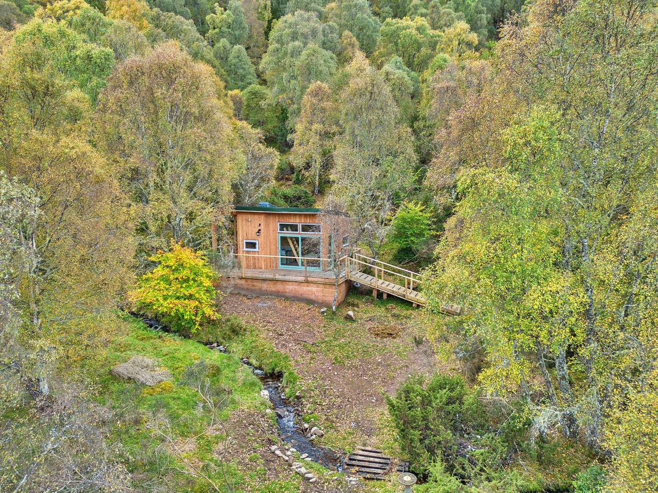 Cosagach Falls Cabin in Highlands