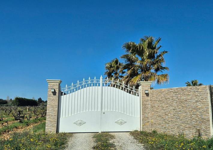 Maison d’hôte pour 2 personnes, avec jardin et vue ainsi que sauna et piscine à Orange - 3