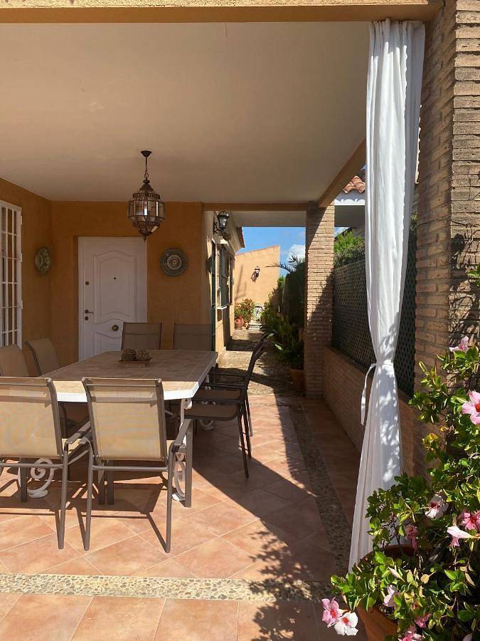 Three-Bedroom Chalet in Matalascañas, Almonte