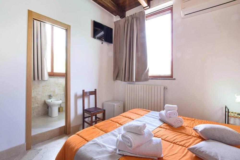 Ganze Wohnung, Apartment in der Nähe des Ätna mit Whirlpool in Gaggi, Messina Provinz