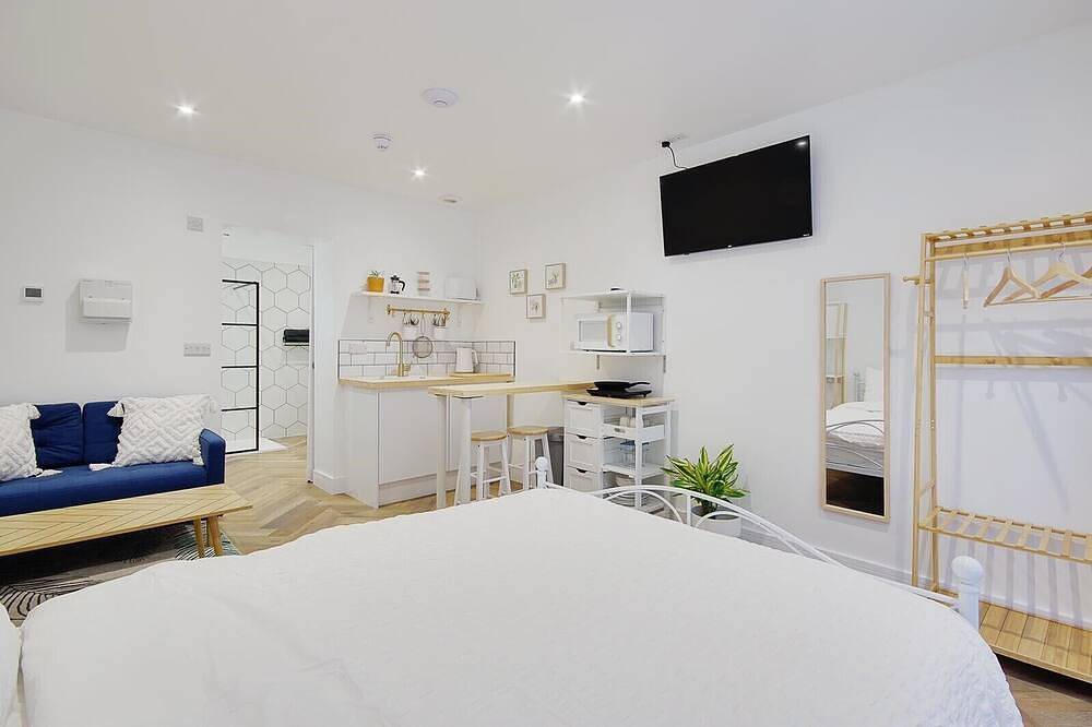 Appartement entier, Suite-King-Salle de bain privée-Vue sur Jardin-The Osborne in Bournemouth, Angleterre du Sud-Ouest