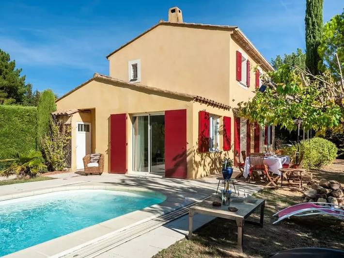 Villa pour 6 personnes, avec piscine et terrasse - 1