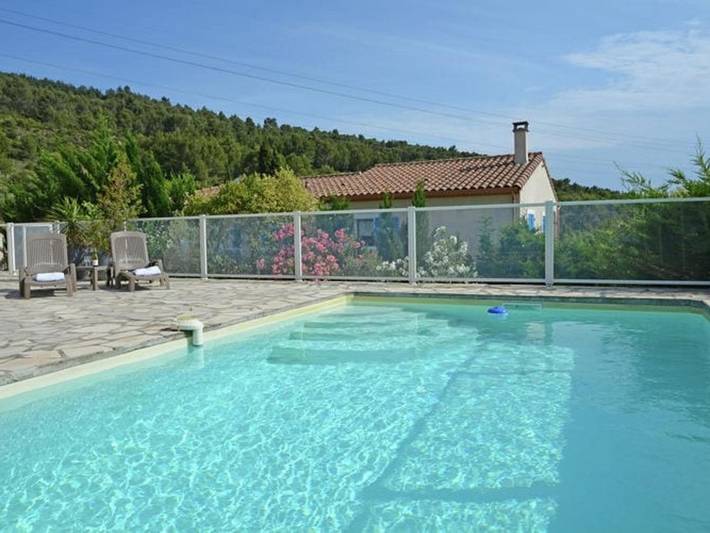 Gîte pour 8 personnes, avec piscine