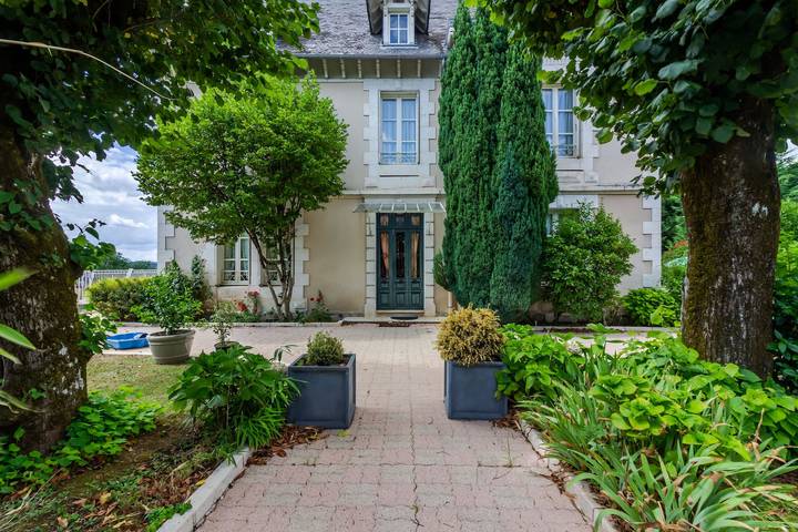 Location de vacances pour 2 personnes, avec Jardin en Corrèze