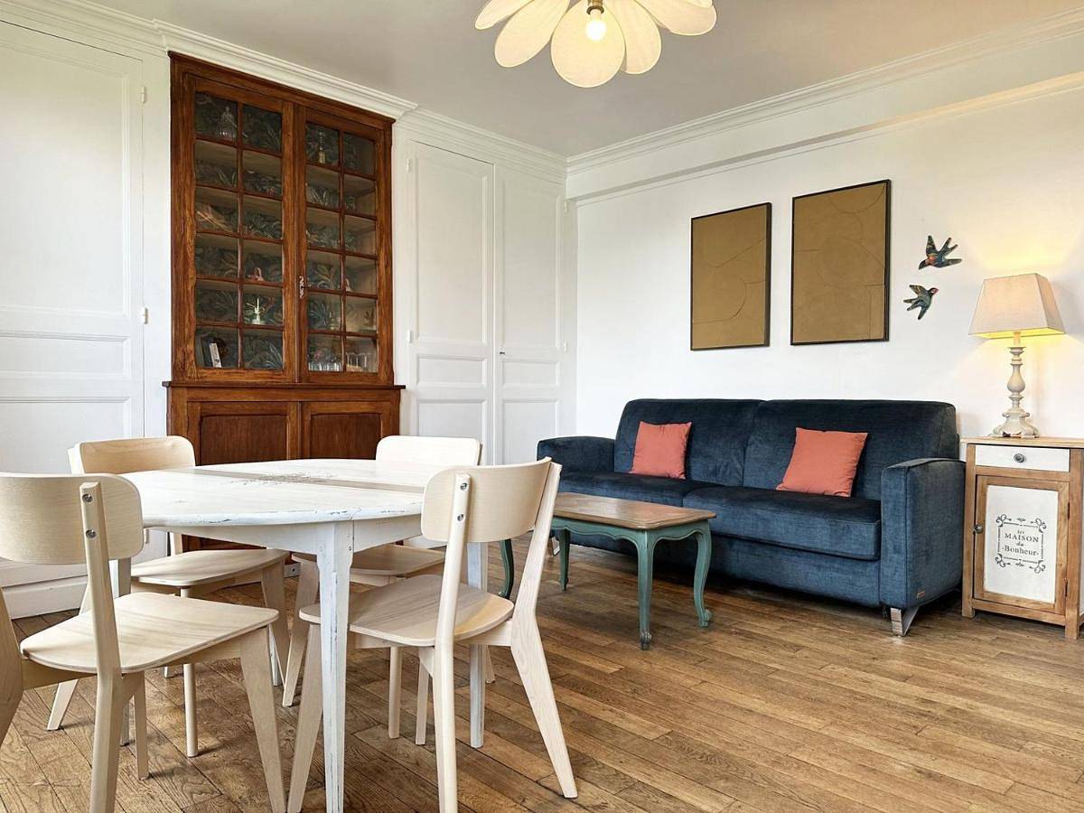 Appartement entier, L'Éclat Chartrain : Appartement Cosy in Chartres, Région de Chartres