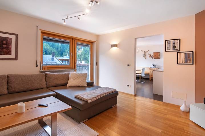 Ganze Wohnung, Ferienwohnung 'Am Reschensee' mit Bergblick, Balkon und Wi-Fi in St. Valentin auf der Haide, Graun