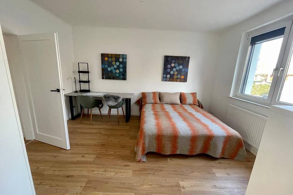 Haus mit Garten und Pool in Wien Donaunähe. Ruhelage. Mitten im Freizeitgebiet in Floridsdorf, Wien