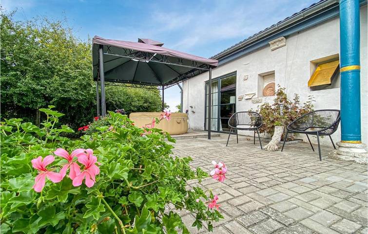 Ferienhaus für 8 Personen, mit Whirlpool und Garten sowie Sauna in Mölln (Mecklenburg)