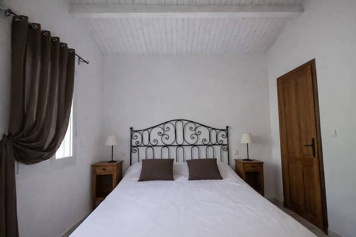 Location de vacances pour 6 personnes, avec jardin et sauna ainsi que piscine et terrasse, animaux acceptés à Saint-Maurice-d'Ardèche - 2