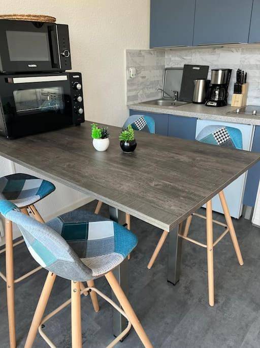 Appartement entier, One-Bedroom Apartment in Sainte Cécile Plage, Camiers