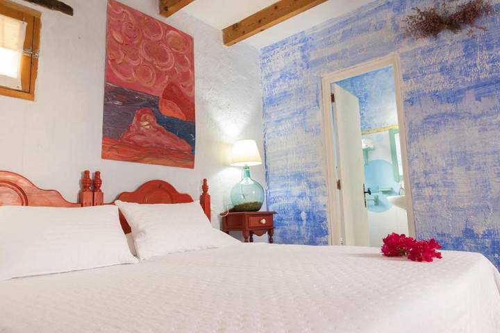 Casa rural para 2 personas, con terraza además de jardín y piscina en Levante Almeriense