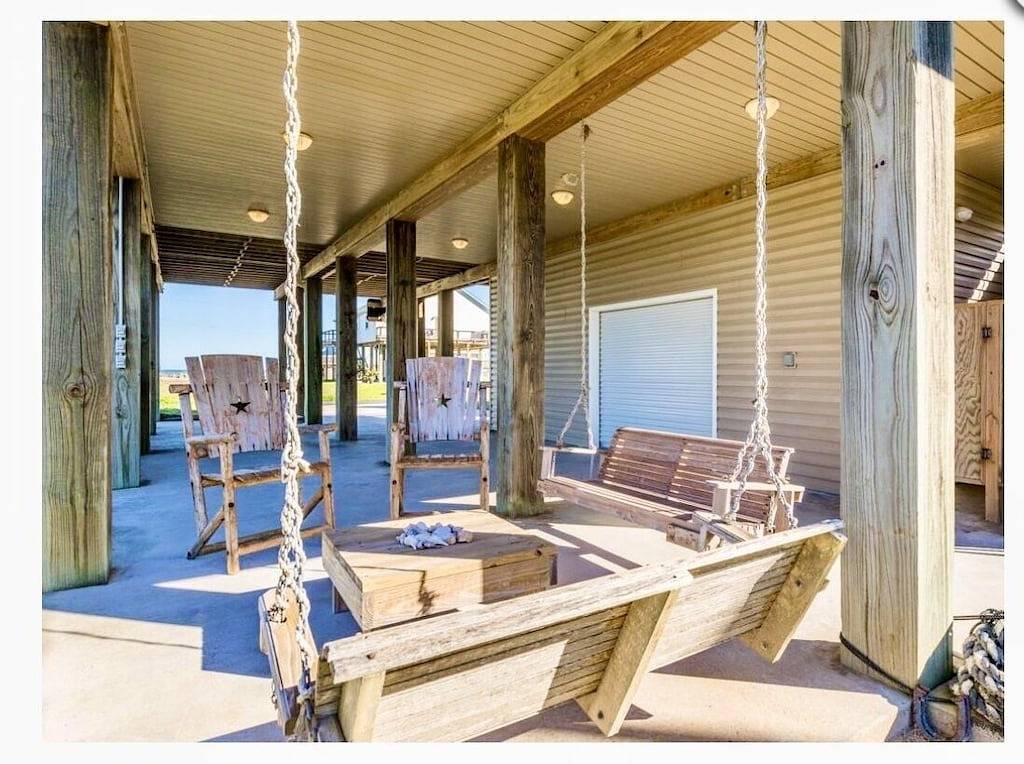 *Neue Auflistung! * Luxuriöses Haus - Sekunden zum Strand mit Panoramablick auf den Strand in Brazoria County