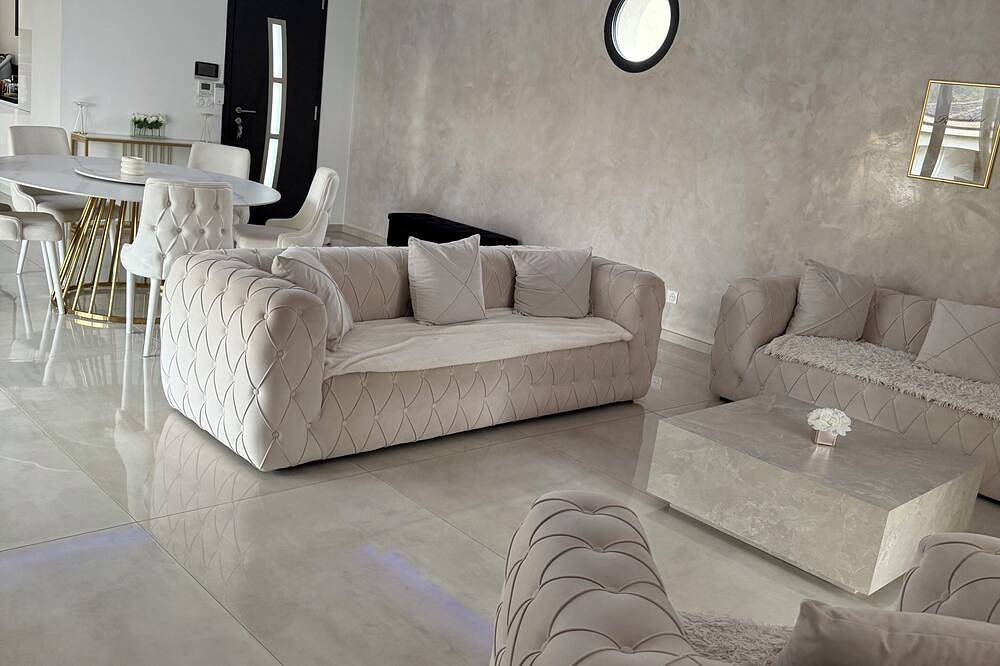 Villa 4 chambres, piscine, salle de jeux et cinéma in Bédarrides, Vaucluse