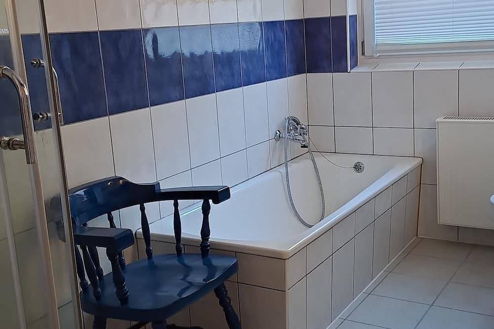 Ganze Wohnung, Natur pur, Pferdehof, Waldgrundstück in Schneverdingen, Landkreis Heidekreis