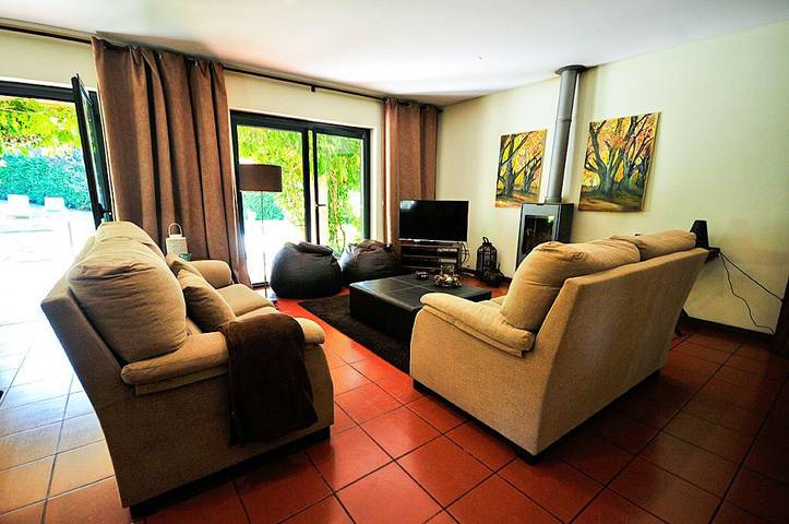 Location de vacances pour 8 personnes, avec terrasse et jardin dans Venade - 3