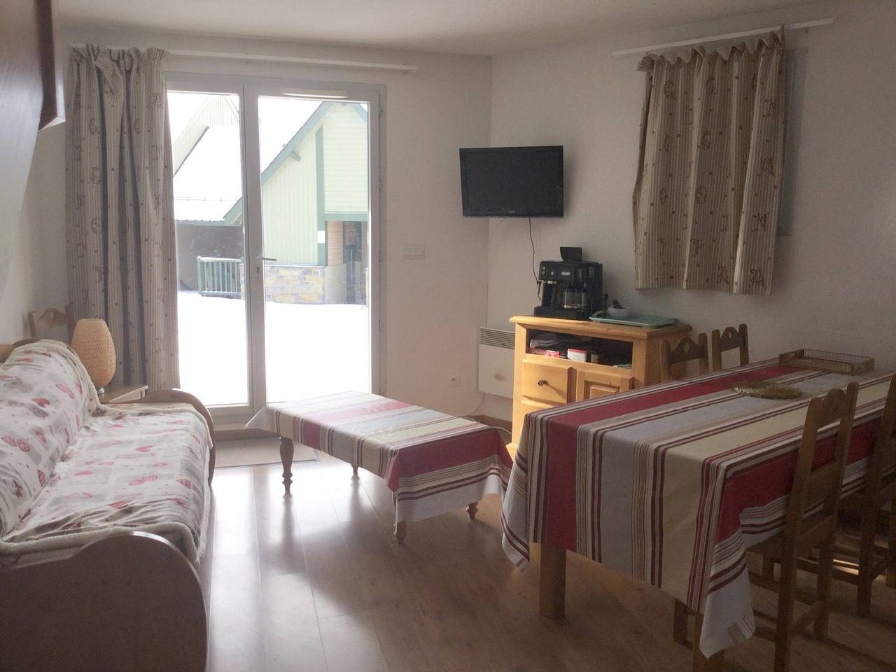 Ganze Wohnung, **Komfortables Duplex für 8 Personen mit freiem Zugang zu Wellnessbereich und Bergblick** in Peyragudes, Französische Pyrenäen