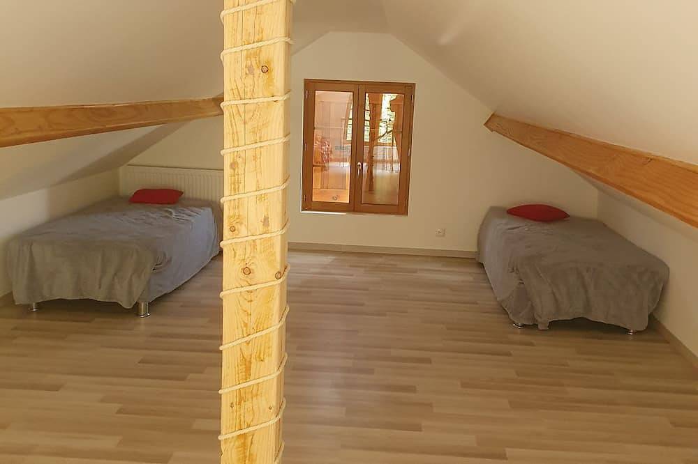Maison Dépendance in Mende, Cevenas