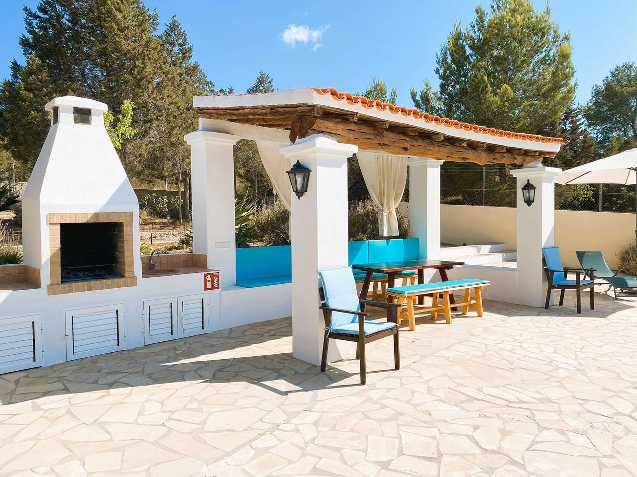Maison de campagne 'Tarida' avec vue sur la mer, piscine privée et climatisation in Cala Tarida, Sant Josep de sa Talaia