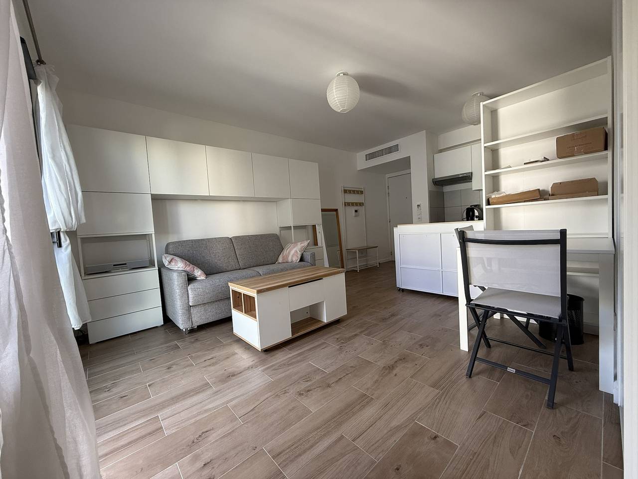 Estudio entero, Centre Juan, estudio tranquilo con aire acondicionado y parking in Juan-les-Pins, Antibes