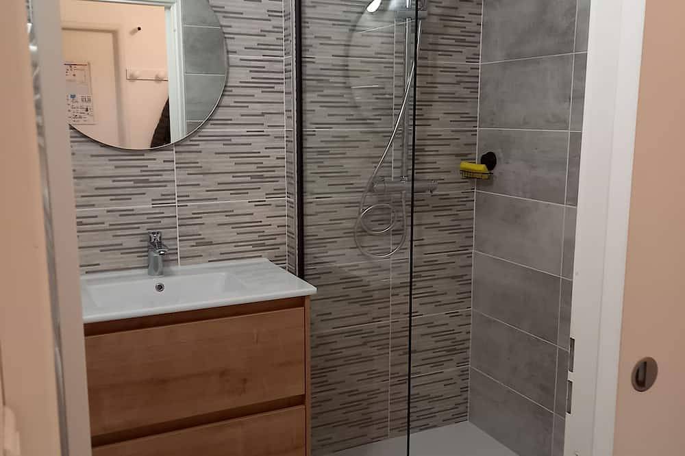 Appartement entier, Joli Studio La Flotte En Re , Piscine Chauffee in La Flotte, Île de Ré