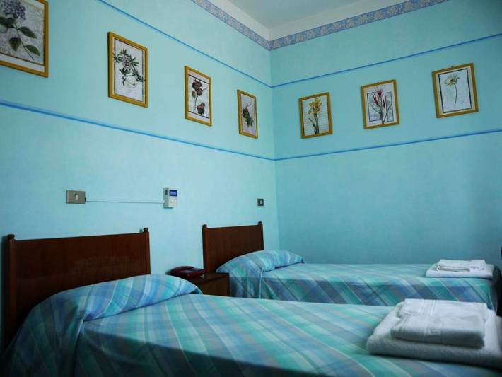 Hotel für 3 Personen in San Salvo - 4