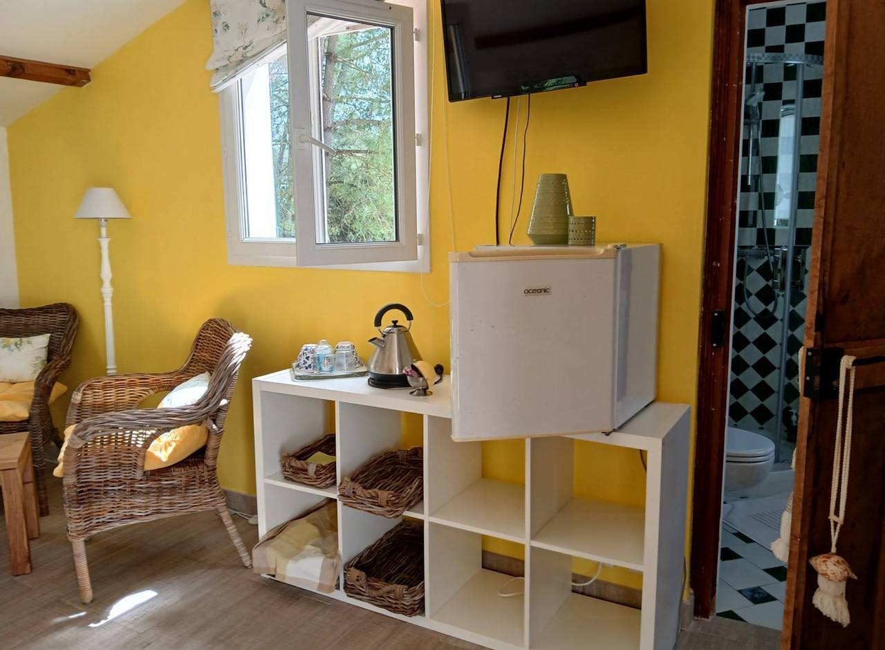 Chambres d'hôtes avec piscine à l'abri des pins - Chambre 2 in Le Grand-Village-Plage, Côte de Beauté