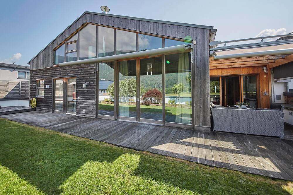 Geheel appartement, Spacious 5-bedroom apartment with fitness room, Wifi in wonderful Maishofen in Maishofen, Kitzbüheler Alpen