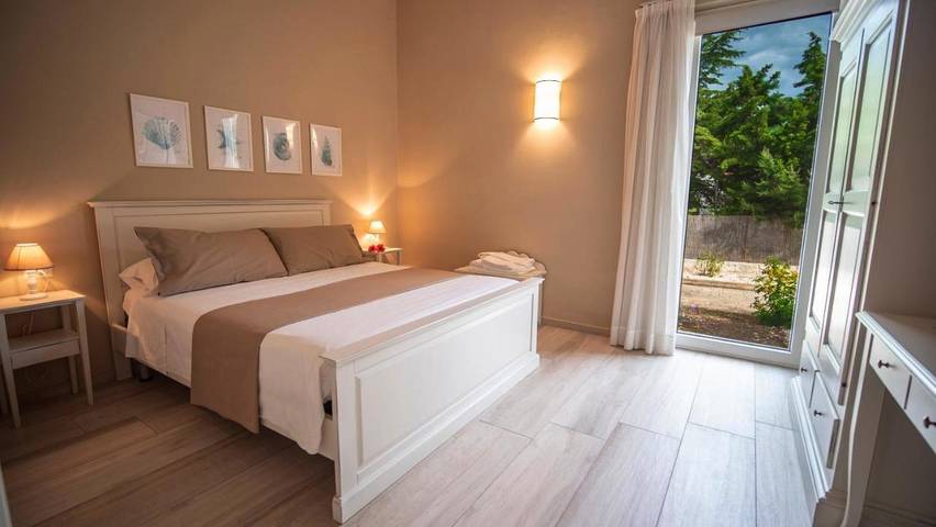 Gîte pour 2 personnes, avec jardin et vue, animaux acceptés à Trani - 4