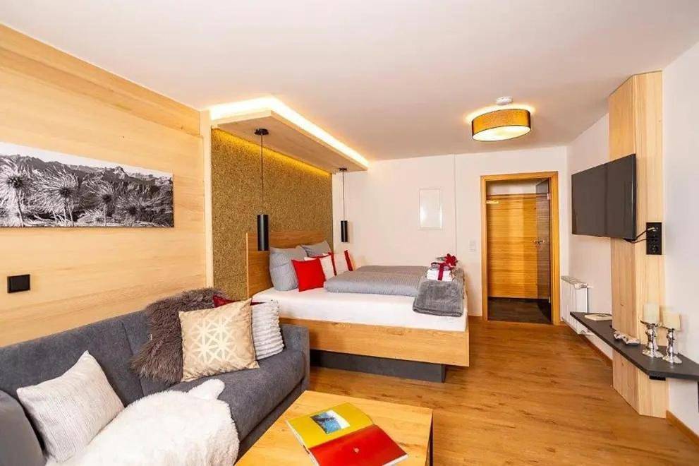Ganze Wohnung, Ferienwohnungen & Chalets Capricorno in Mittelberg, Kleinwalsertal