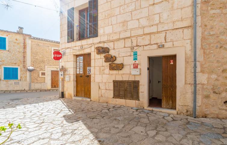 Apartamento vacacional entero, Acogedor apartamento en Selva con aire acondicionado, cocina e Internet in Moscari, Selva (Mallorca)