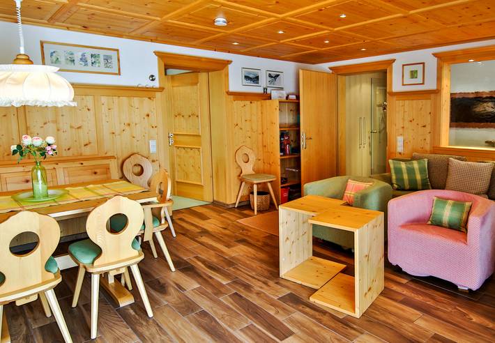 Ferienwohnung für 6 Personen, mit Sauna und Garten in Gargellen - 3