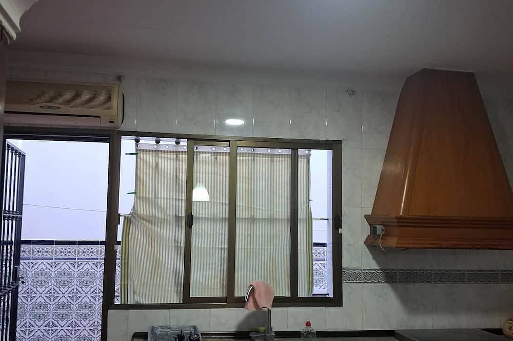 Entire apartment, Cadiz Mountains in Villamartín, White Villages